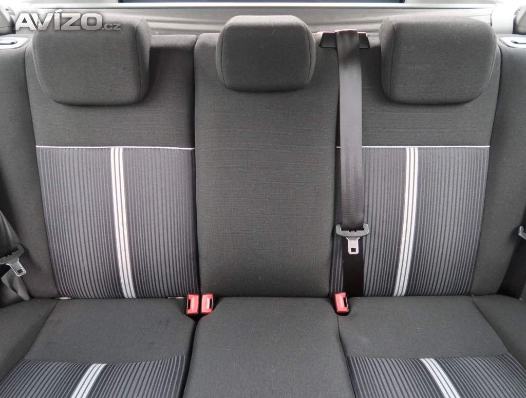 Foto inzerátu Ford Focus 1.6 16V