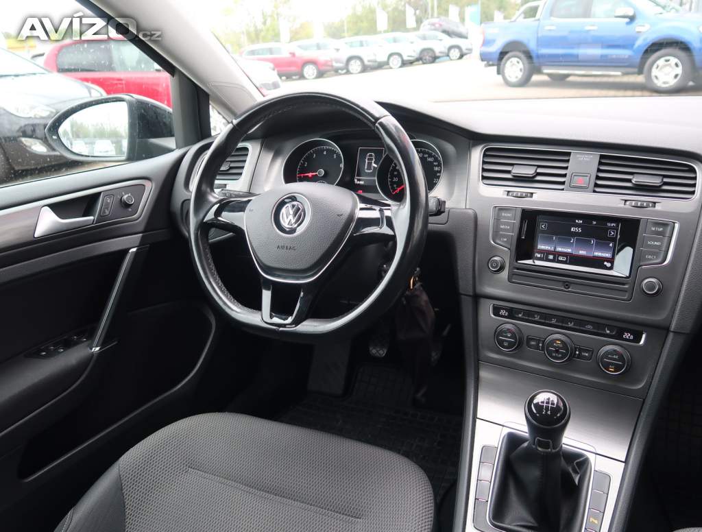 Foto inzerátu Volkswagen Golf 1.2 TSI