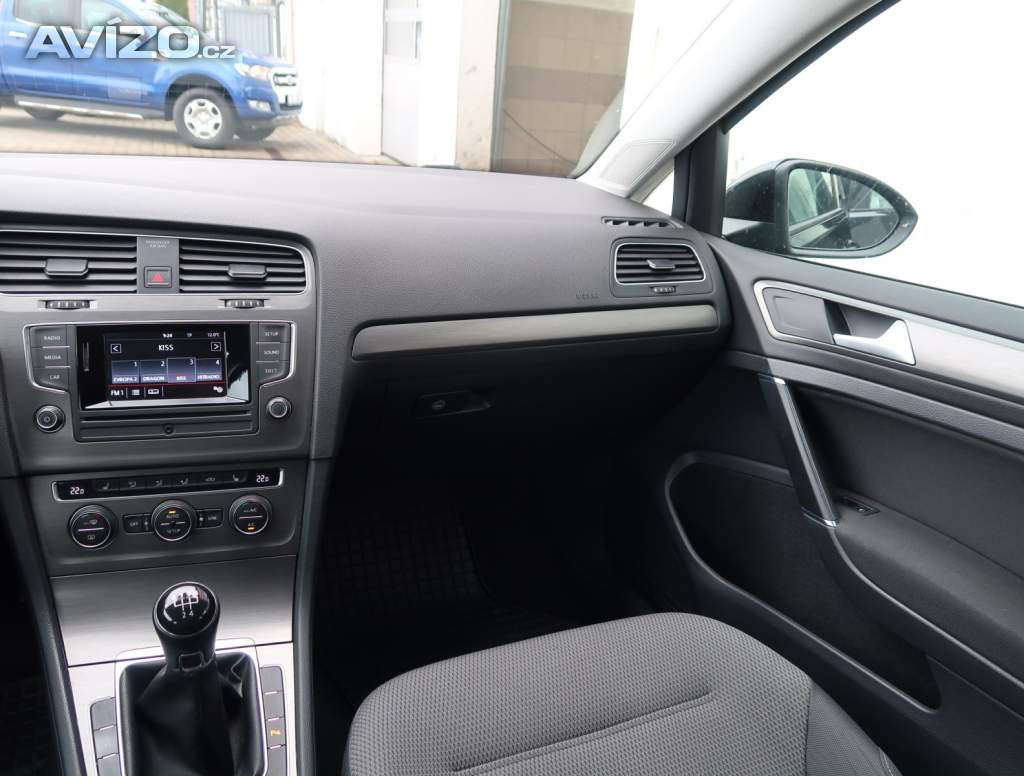 Foto inzerátu Volkswagen Golf 1.2 TSI