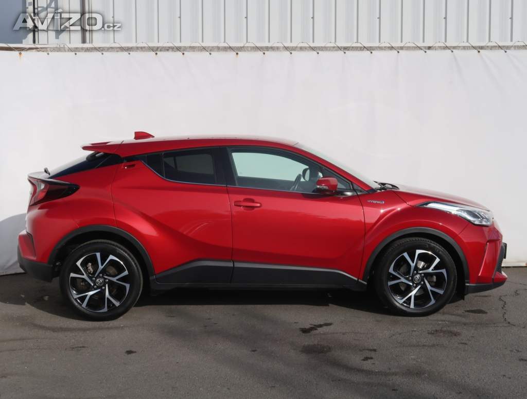 Foto inzerátu Toyota C-HR 1.8 Hybrid
