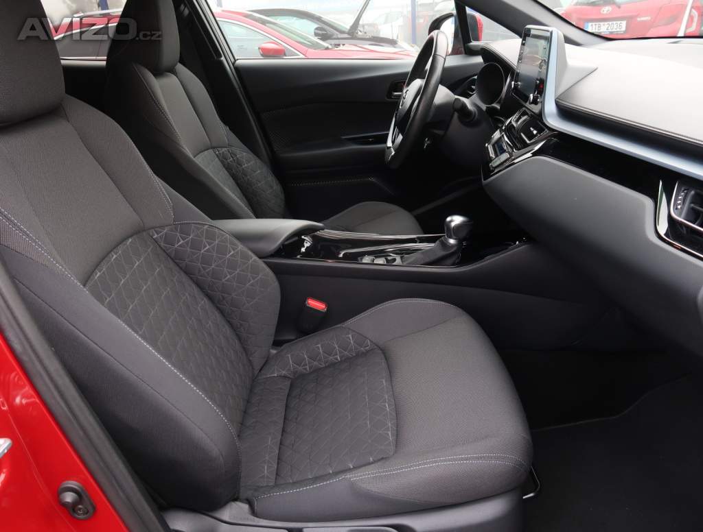 Foto inzerátu Toyota C-HR 1.8 Hybrid