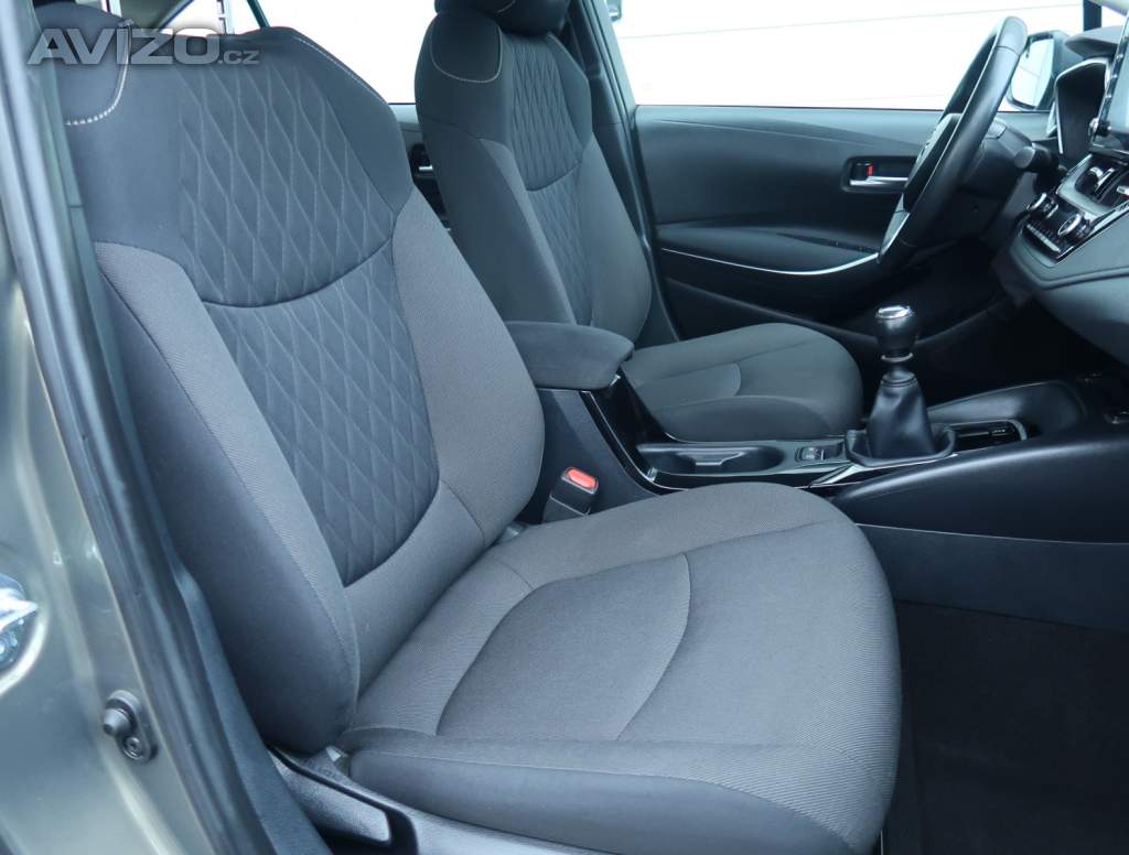 Foto inzerátu Toyota Corolla 1.6 Valvematic