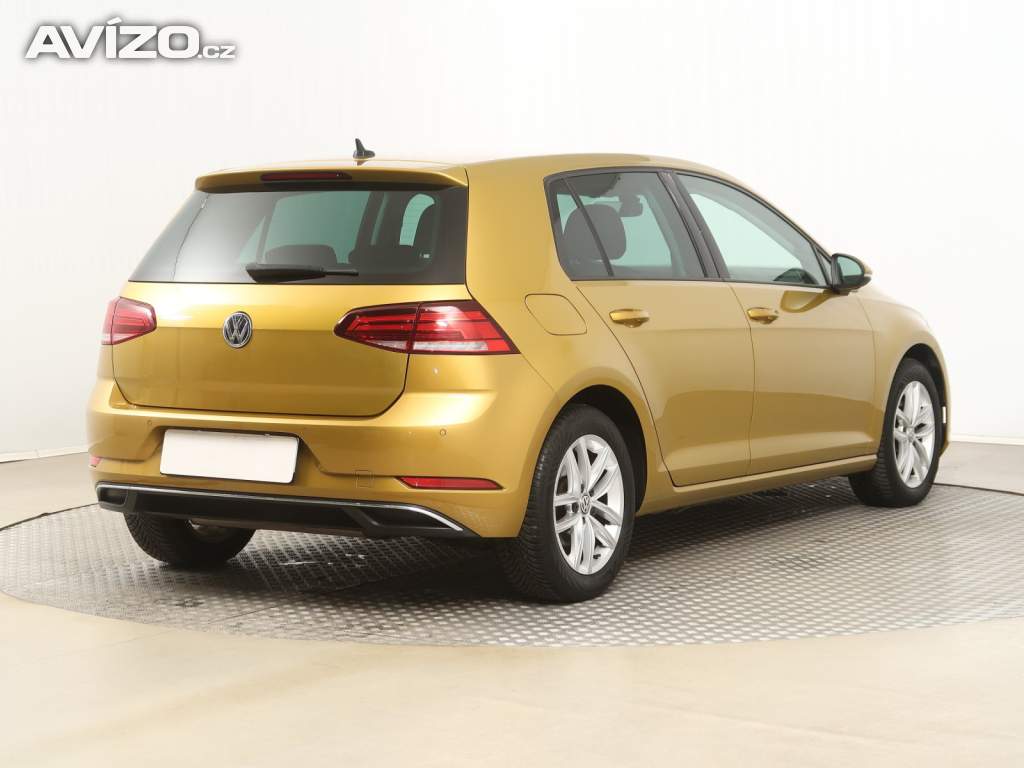 Foto inzerátu Volkswagen Golf 2.0 TDI