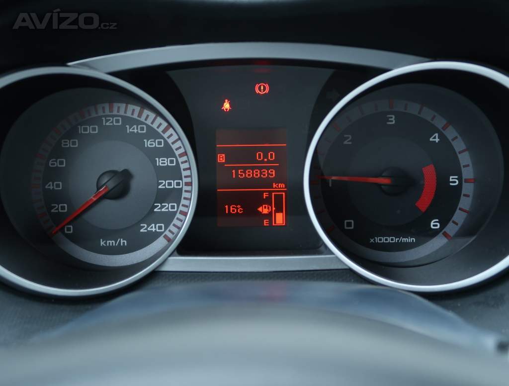 Foto inzerátu Mitsubishi Outlander 2.0 DI-D