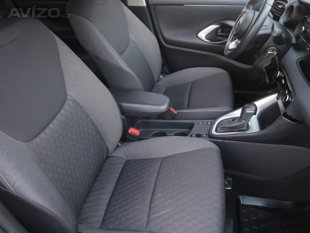 Foto inzerátu Toyota Yaris 1.5 VVT-i Hybrid