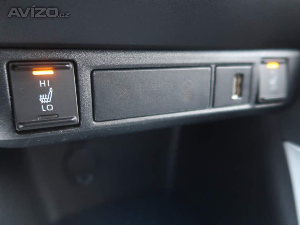 Foto inzerátu Toyota Yaris 1.5 VVT-i Hybrid