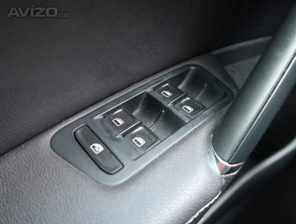 Foto inzerátu Volkswagen Golf 1.4 TSI