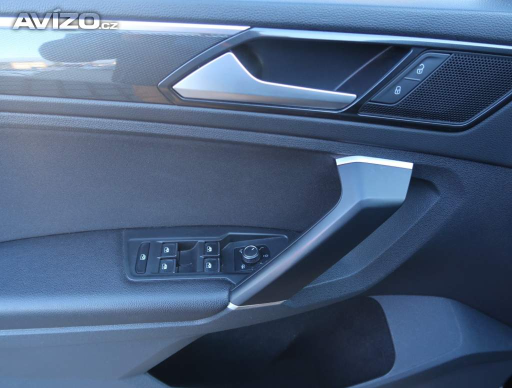 Foto inzerátu Volkswagen Tiguan 2.0 TDI