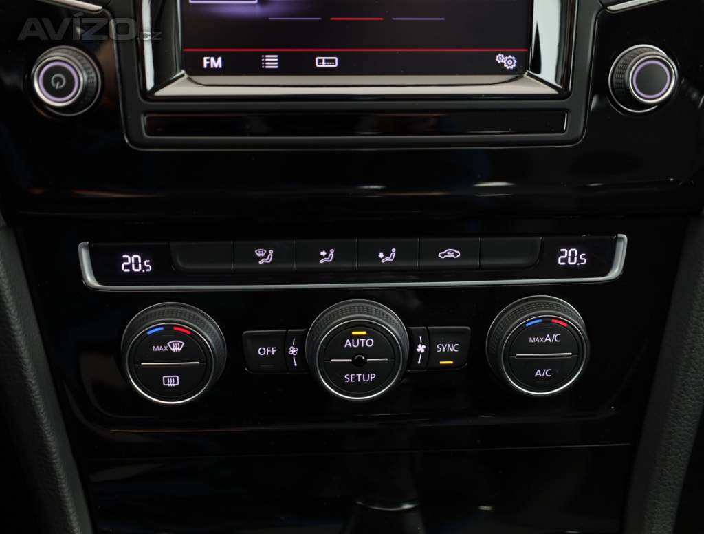 Foto inzerátu Volkswagen Golf 2.0 TDI