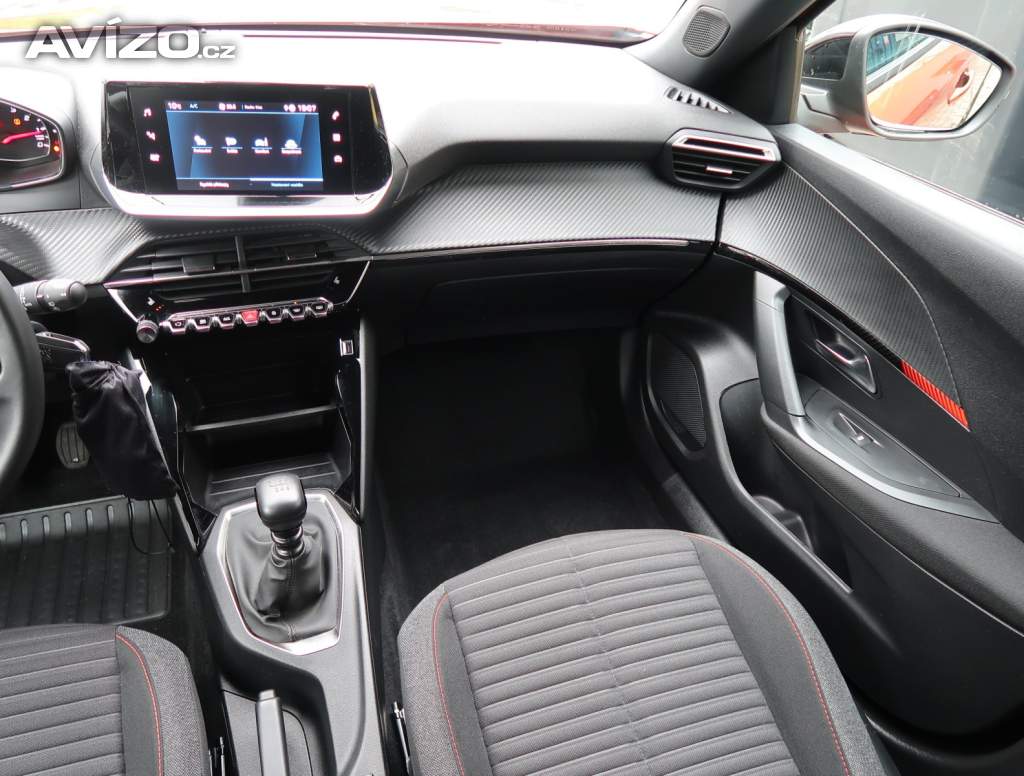 Foto inzerátu Peugeot 2008 1.2 PureTech