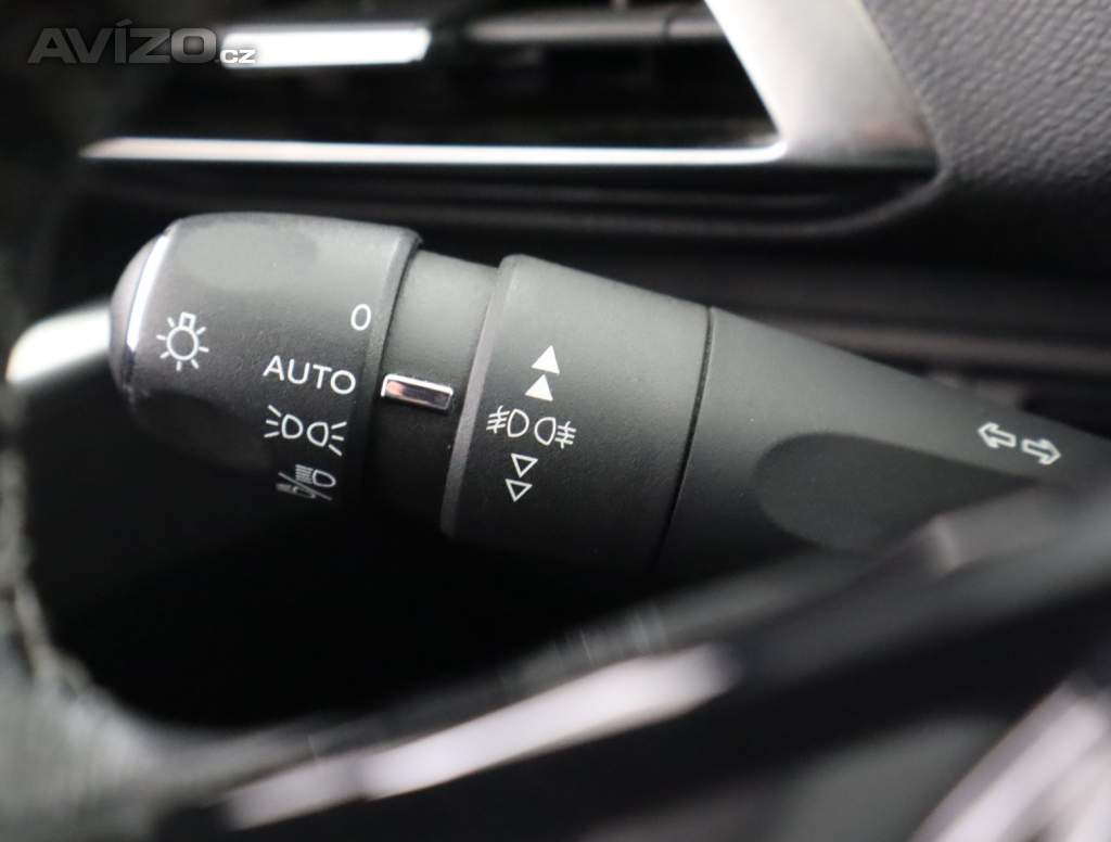 Foto inzerátu Peugeot 3008 1.5 BlueHDi