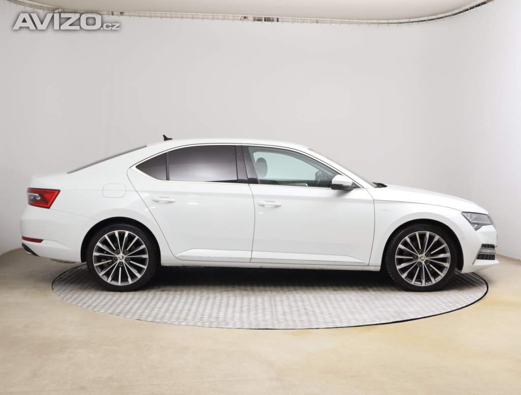 Foto inzerátu Škoda Superb 2.0 TSI