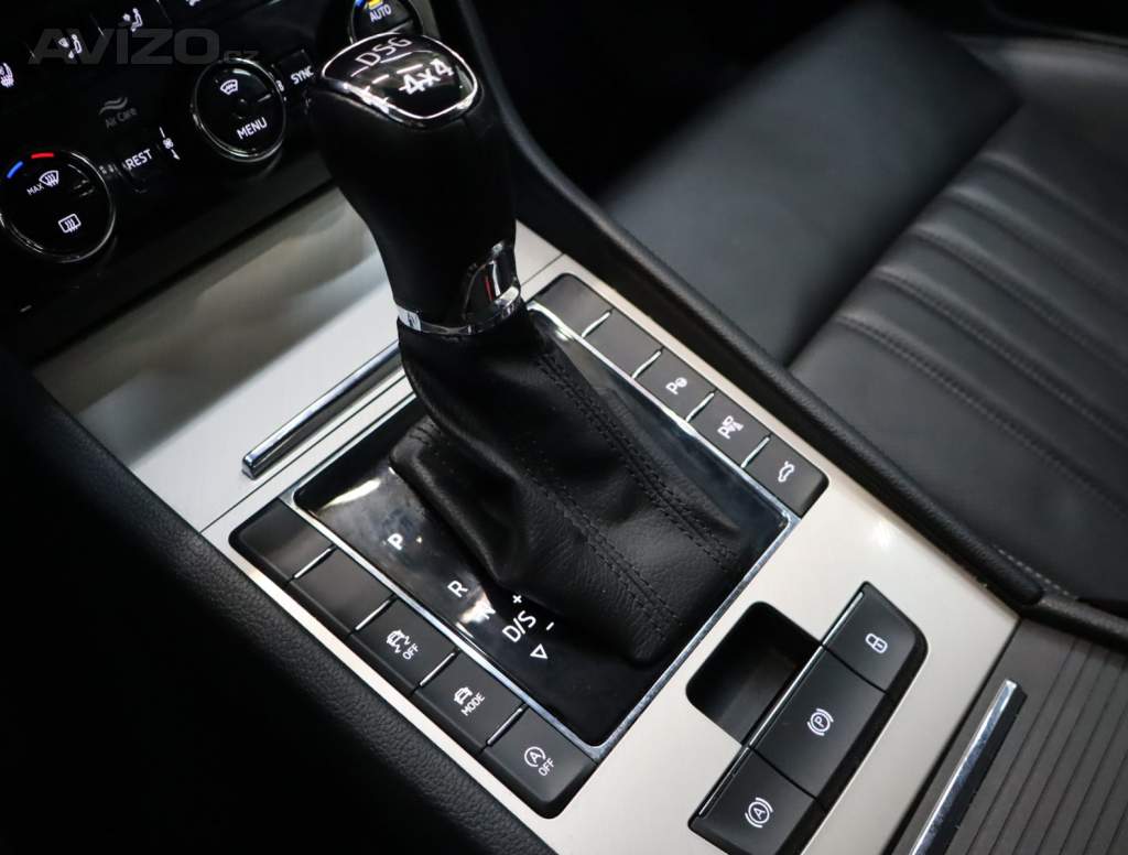 Foto inzerátu Škoda Superb 2.0 TSI