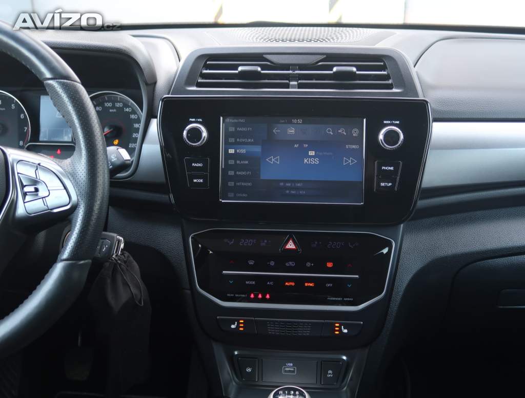 Foto inzerátu SsangYong Tivoli Grand 1.5 T-GDI