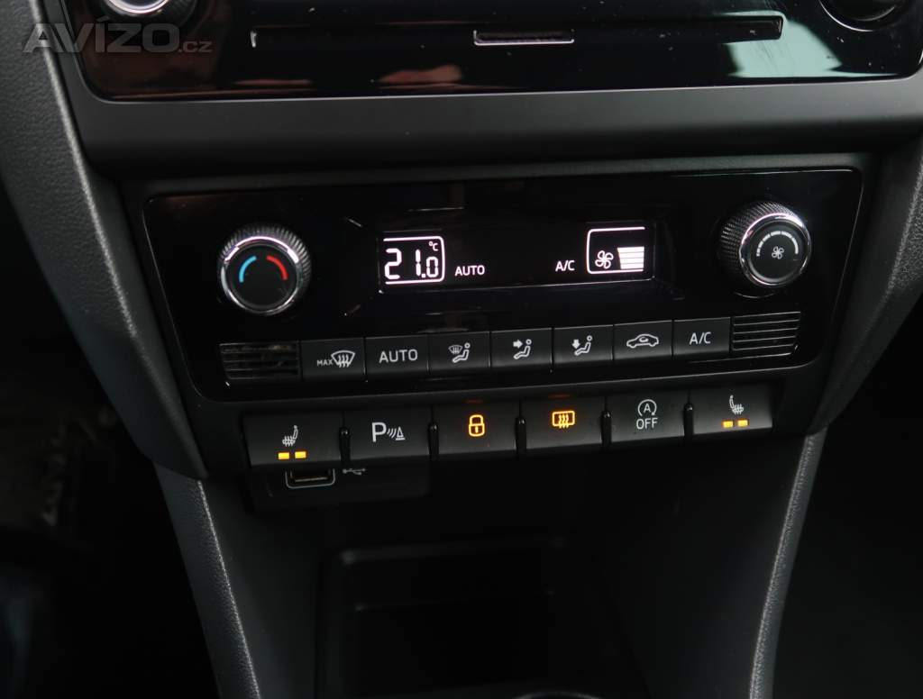 Foto inzerátu Škoda Rapid 1.0 TSI