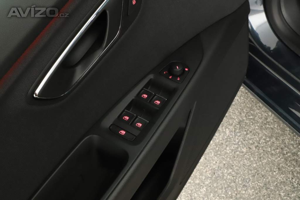 Foto inzerátu Seat Leon 1.5 TSI