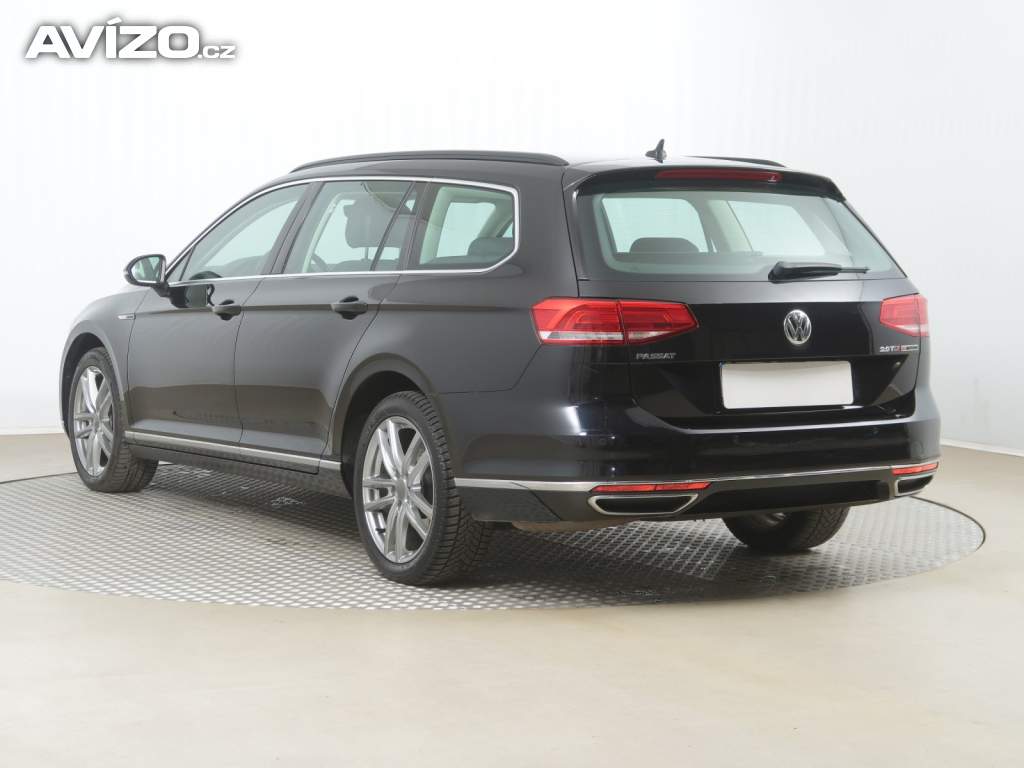 Foto inzerátu Volkswagen Passat 2.0 TDI