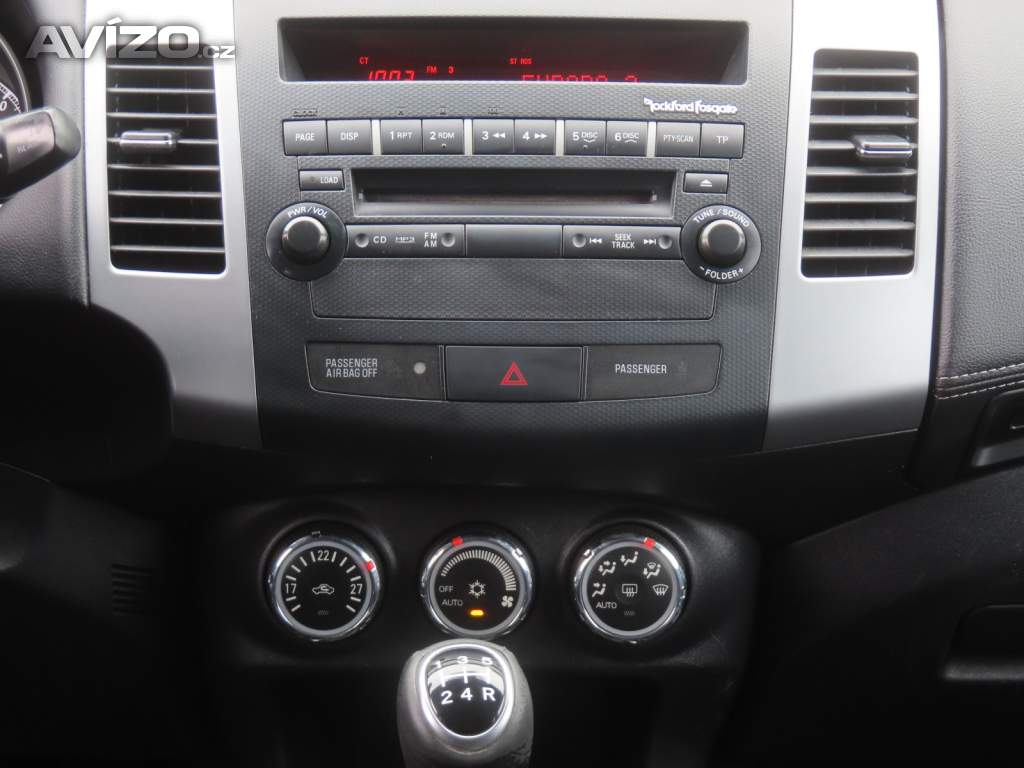 Foto inzerátu Mitsubishi Outlander 2.4 MIVEC