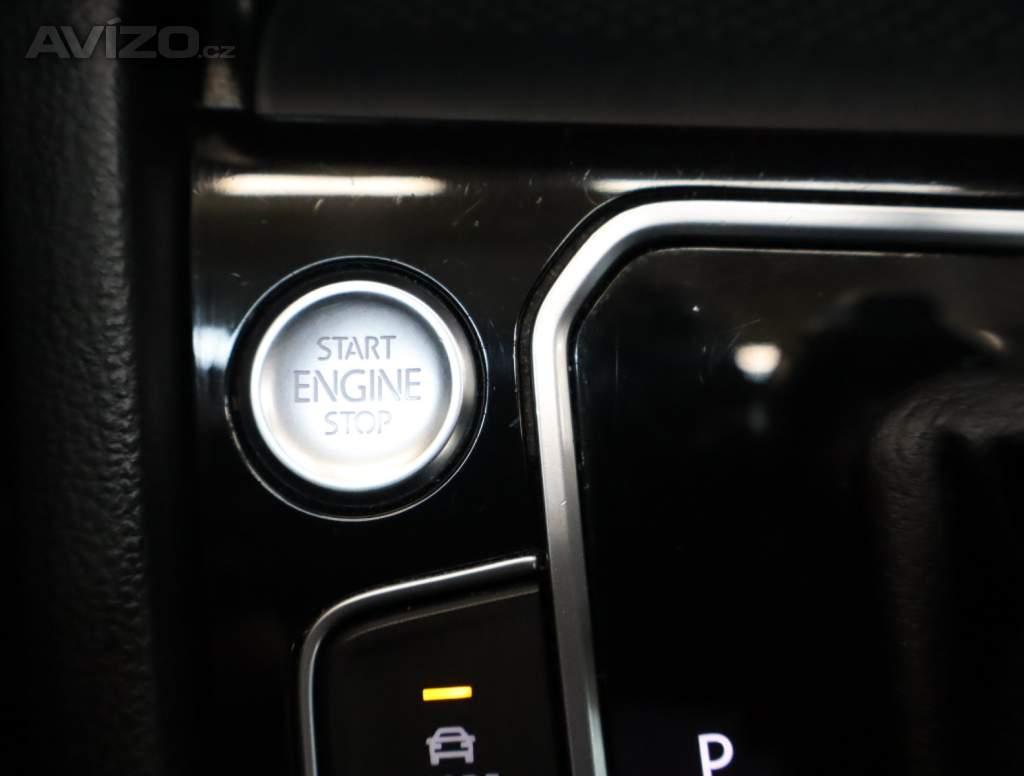 Foto inzerátu Volkswagen Passat 2.0 TDI