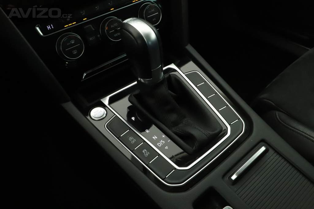 Foto inzerátu Volkswagen Passat 2.0 TDI