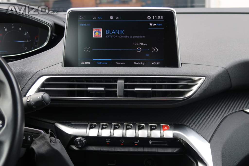 Foto inzerátu Peugeot 3008 1.2 PureTech