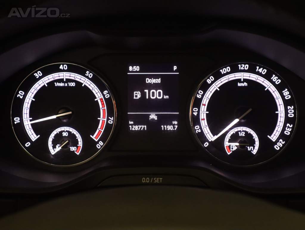 Foto inzerátu Škoda Karoq 1.5 TSI