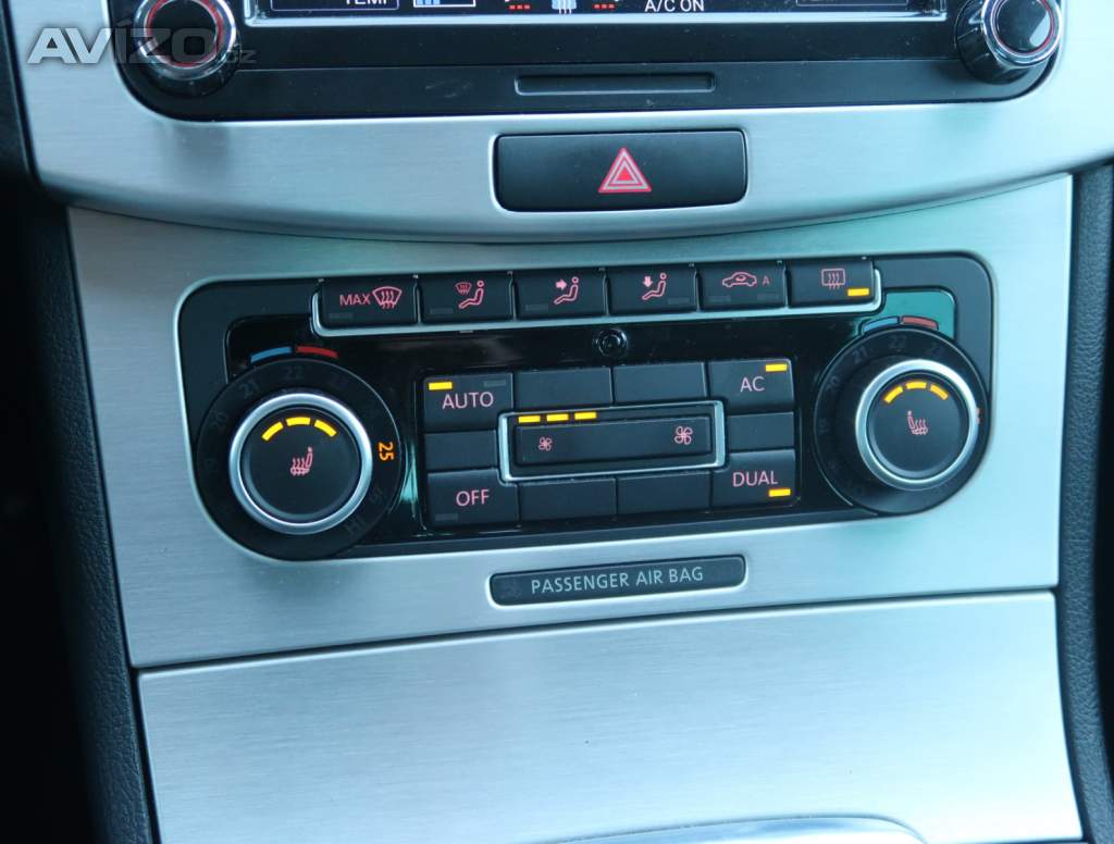 Foto inzerátu Volkswagen Passat CC 2.0 TDI BMT