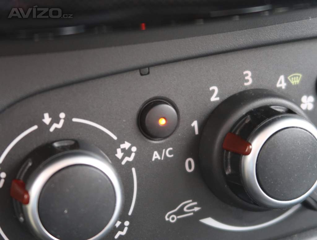 Foto inzerátu Dacia Logan 1.0 SCe