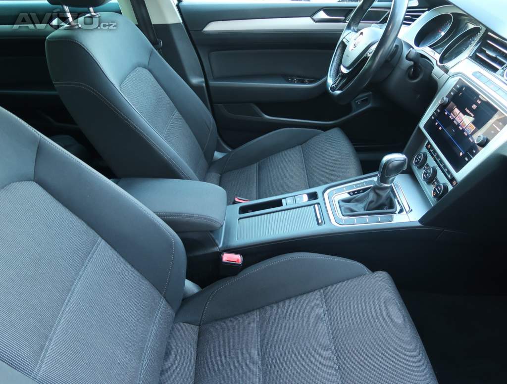 Foto inzerátu Volkswagen Passat 2.0 TDI