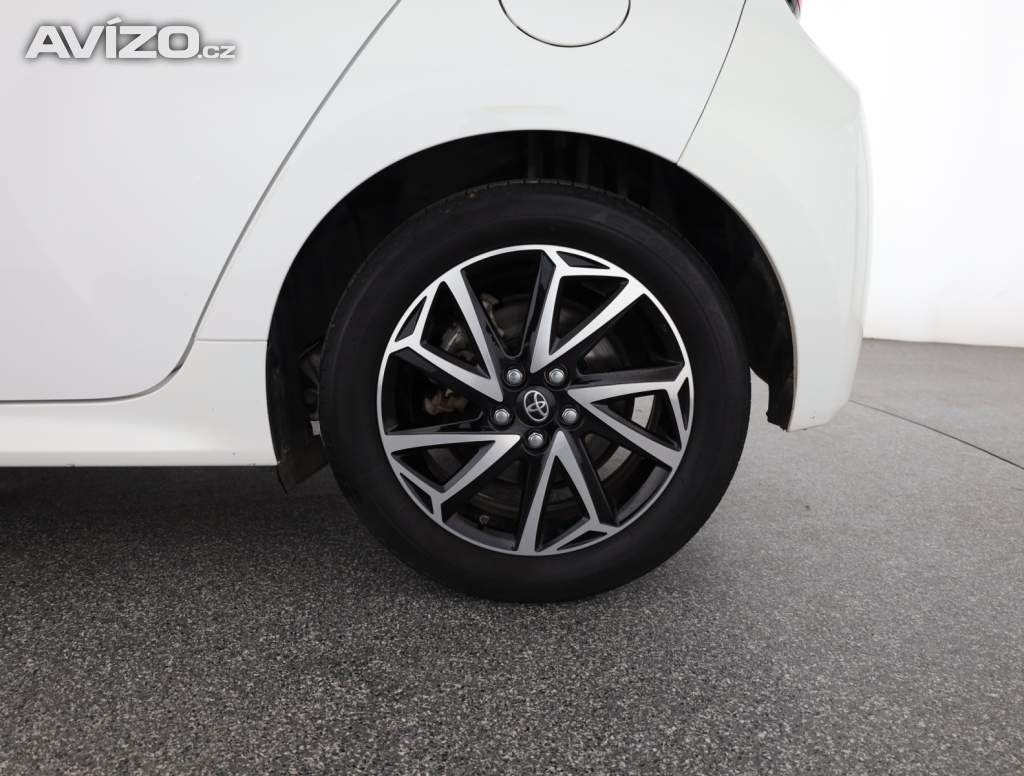 Foto inzerátu Toyota Yaris 1.5 VVT-i Hybrid