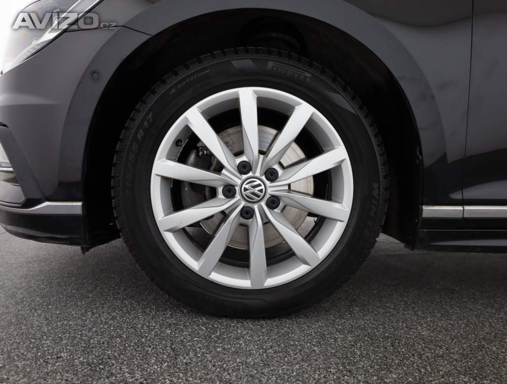 Foto inzerátu Volkswagen Passat 2.0 TDI