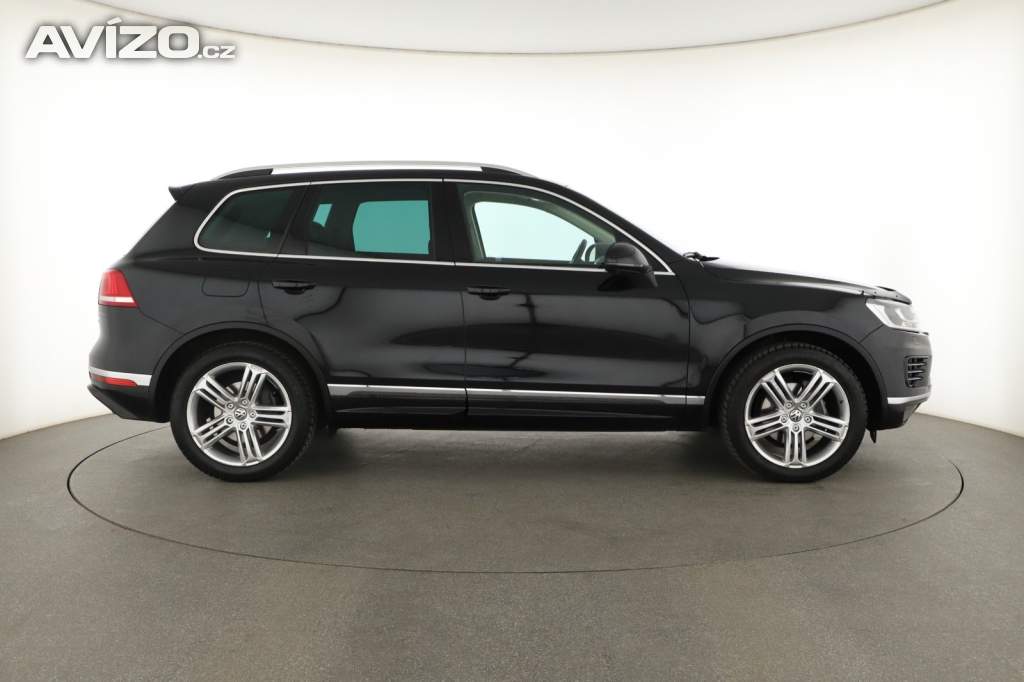 Foto inzerátu Volkswagen Touareg 3.0 TDI