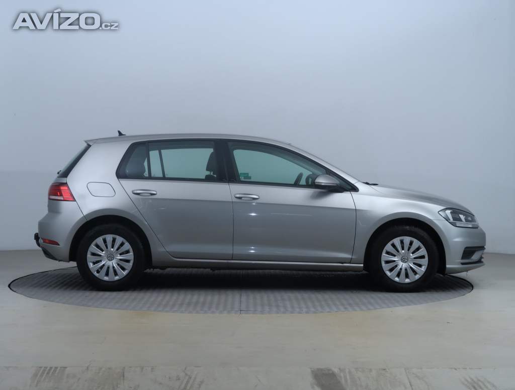 Foto inzerátu Volkswagen Golf 1.0 TSI