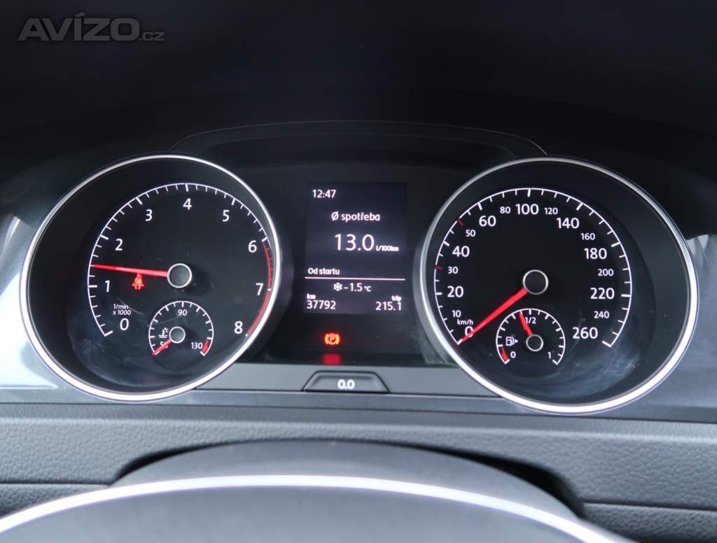 Foto inzerátu Volkswagen Golf 1.0 TSI