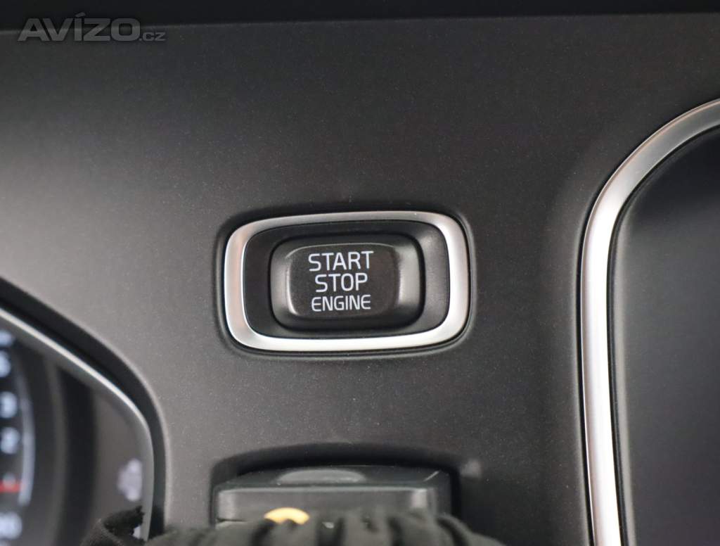 Foto inzerátu Volvo V40 2.0 D2