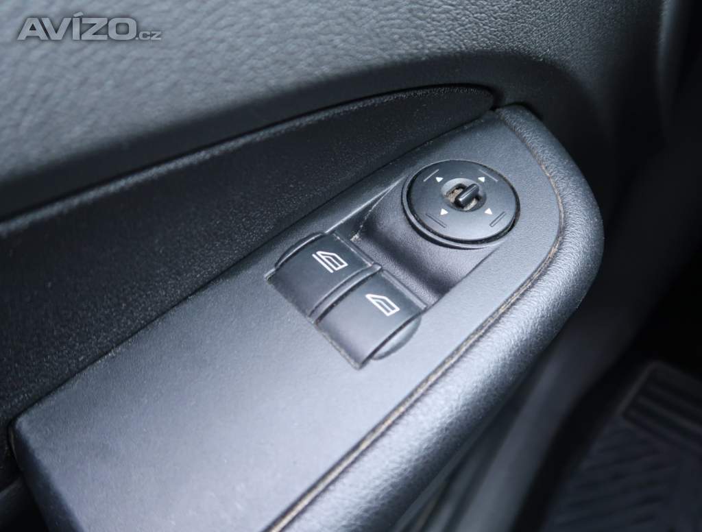 Foto inzerátu Ford Focus 1.6 16V