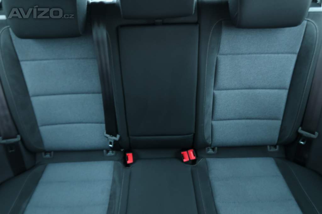 Foto inzerátu Volkswagen Golf 2.0 TDI