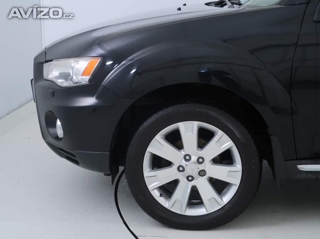 Foto inzerátu Mitsubishi Outlander 2.2 DI-D