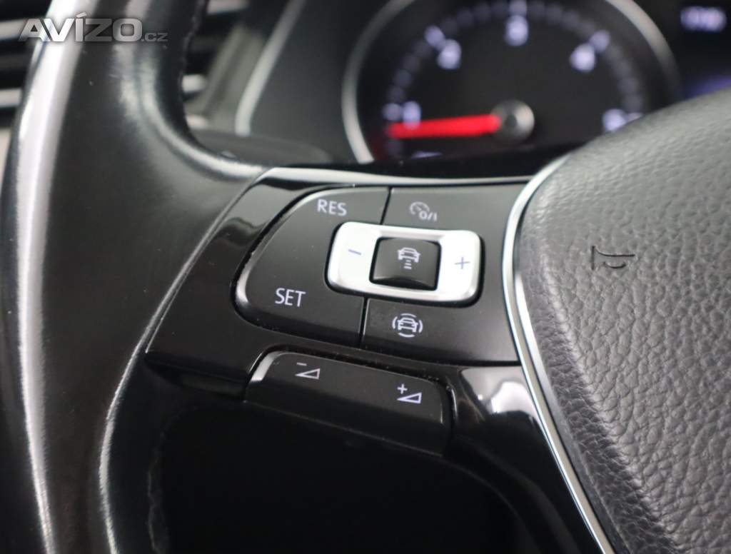 Foto inzerátu Volkswagen Passat 2.0 TDI