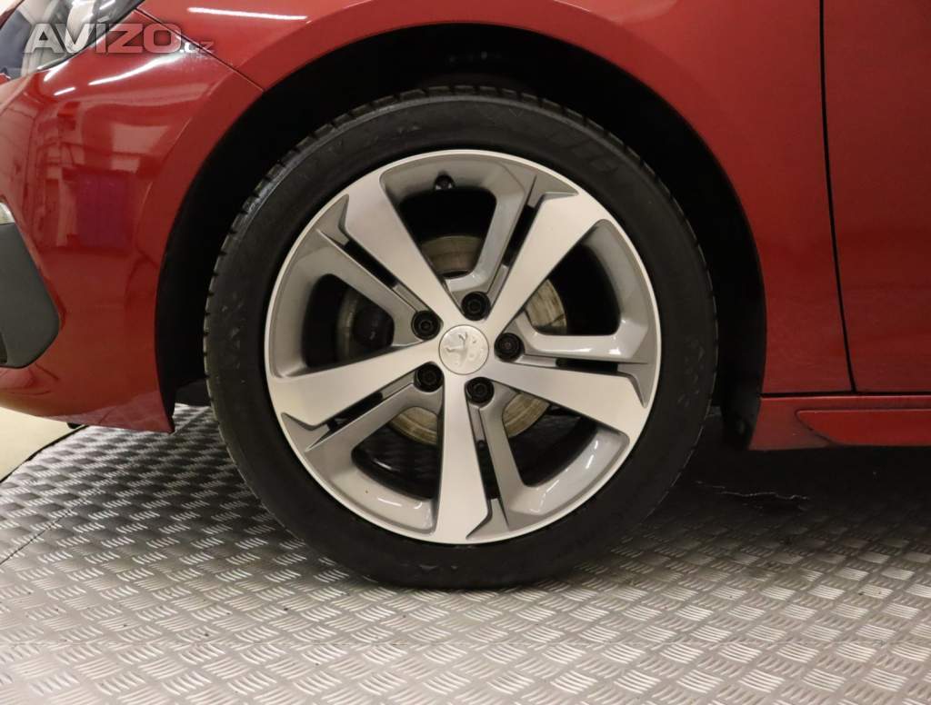 Foto inzerátu Peugeot 308 1.2 PureTech