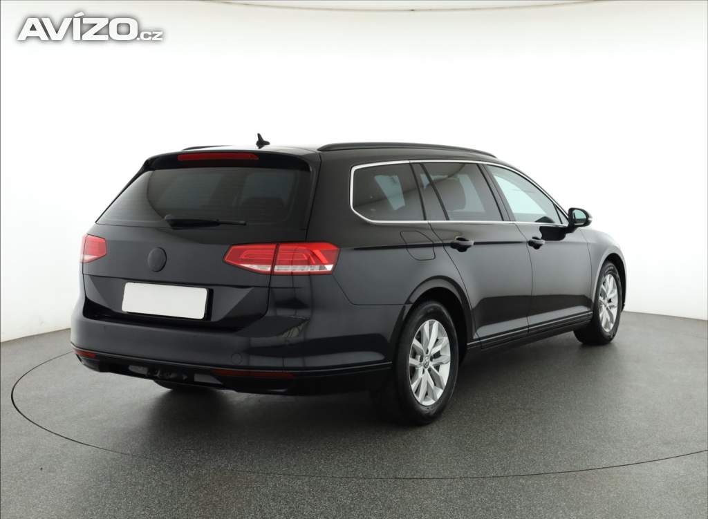 Foto inzerátu Volkswagen Passat 2.0 TDI
