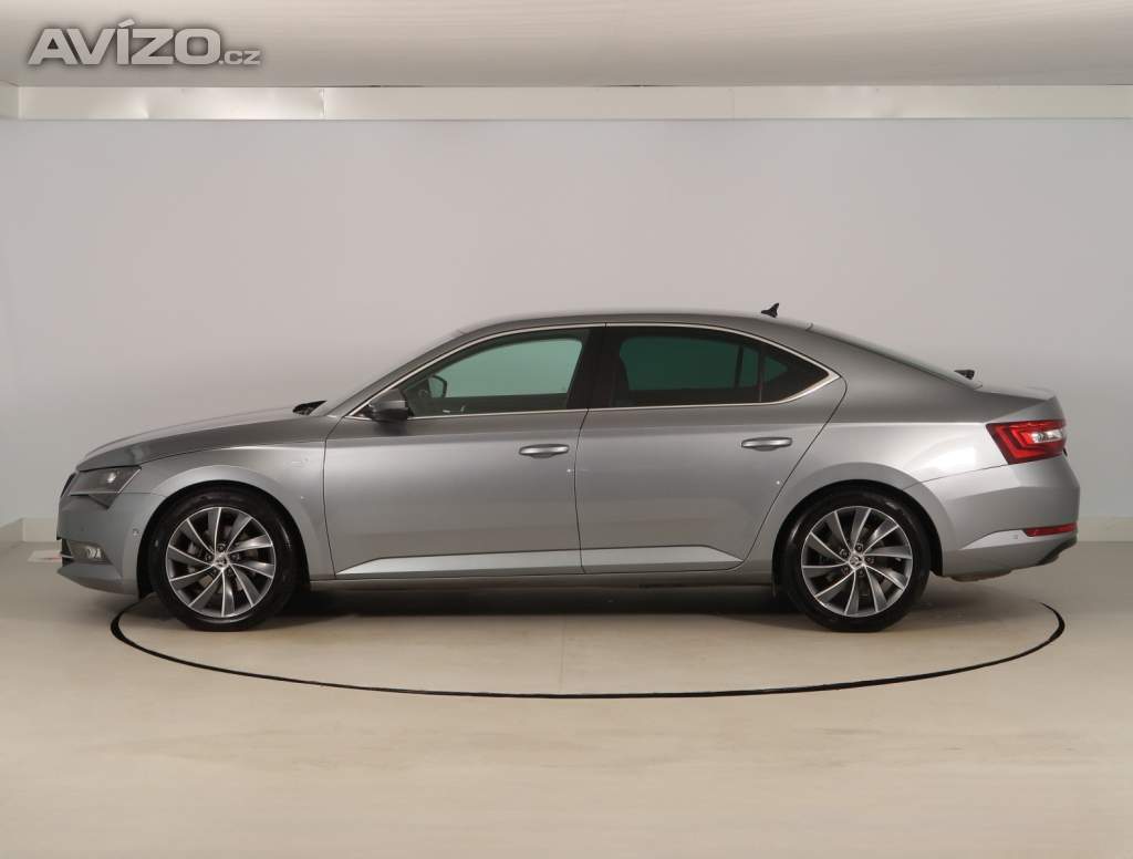 Foto inzerátu Škoda Superb 2.0 TSI
