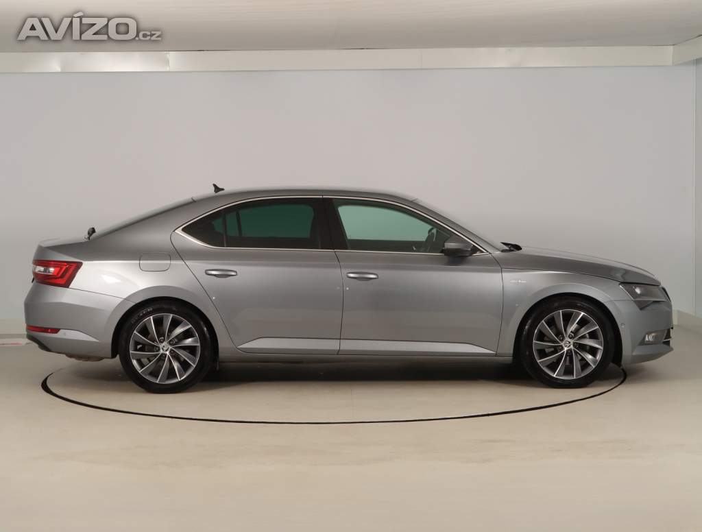 Foto inzerátu Škoda Superb 2.0 TSI