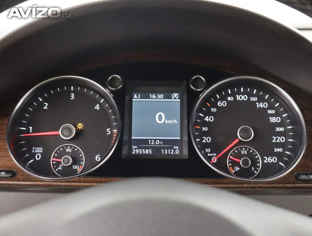 Foto inzerátu Volkswagen Passat 2.0 TDI