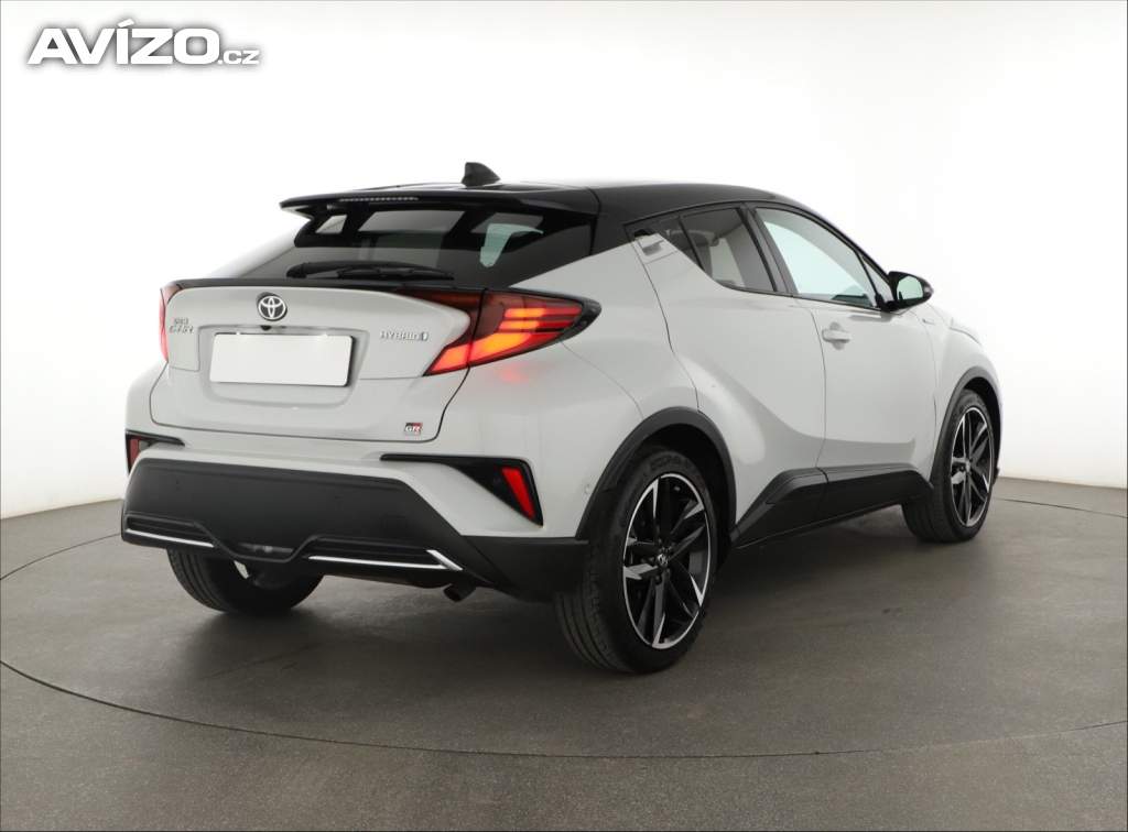 Foto inzerátu Toyota C-HR 1.8 Hybrid