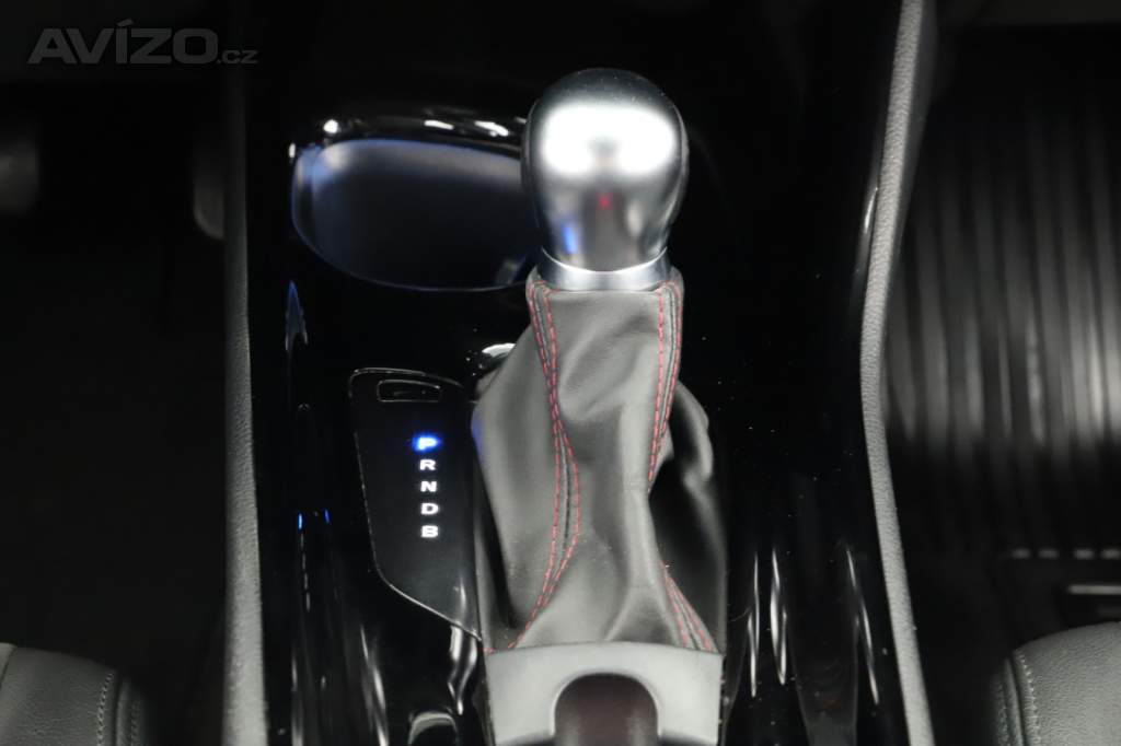 Foto inzerátu Toyota C-HR 1.8 Hybrid