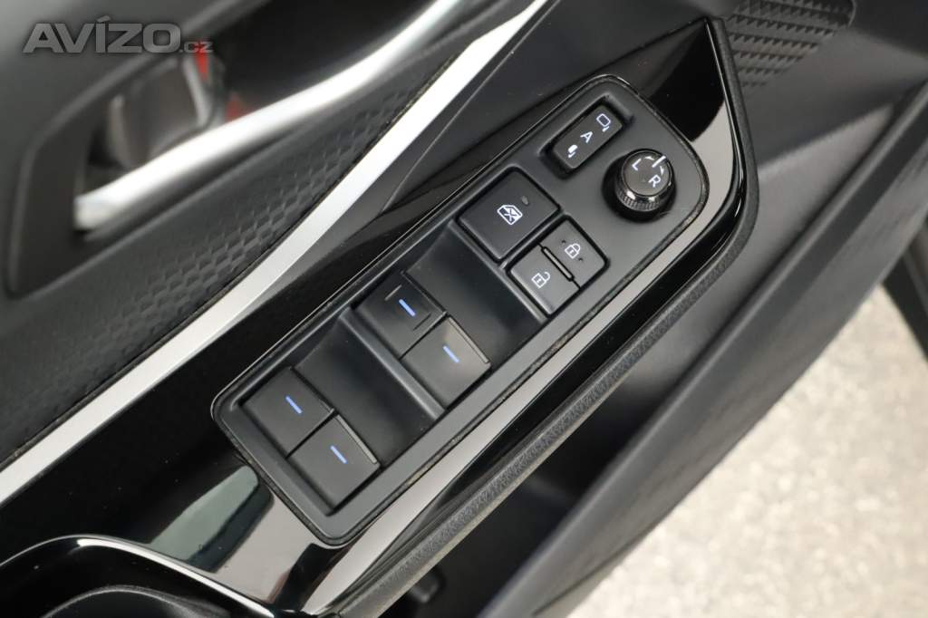 Foto inzerátu Toyota C-HR 1.8 Hybrid