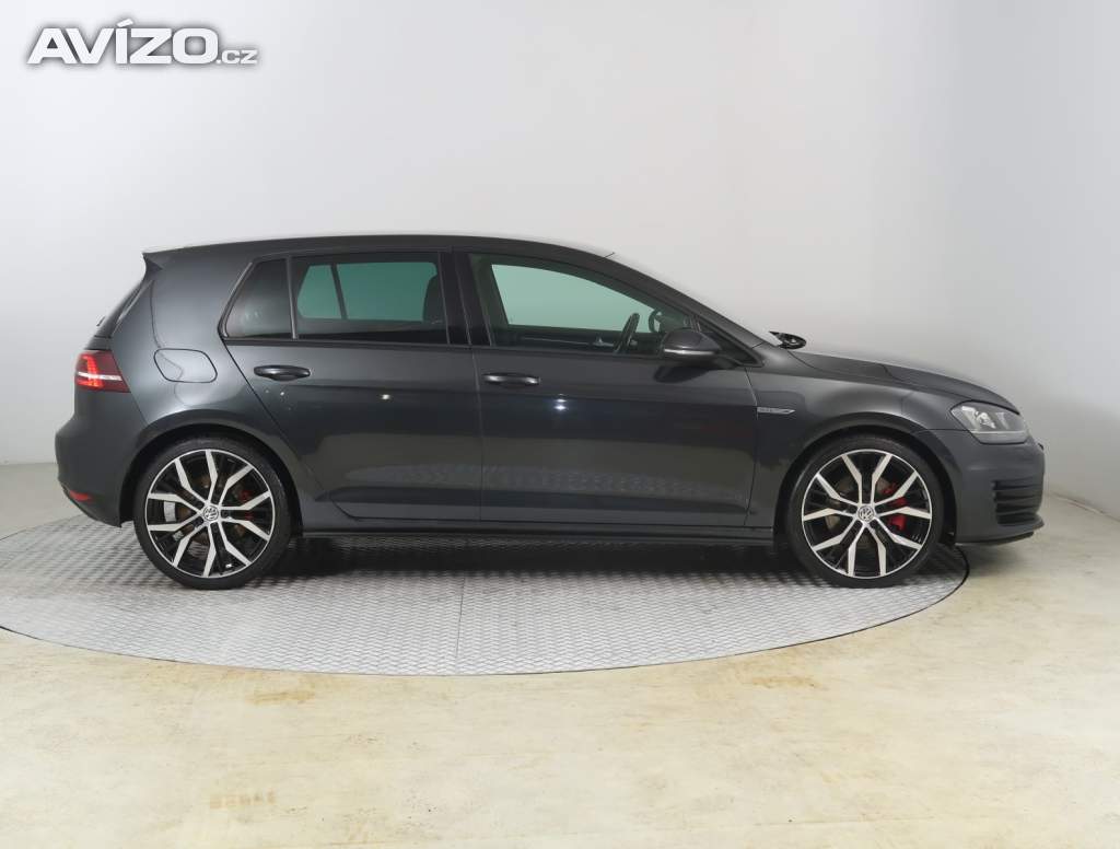 Foto inzerátu Volkswagen Golf 2.0 TDI GTD