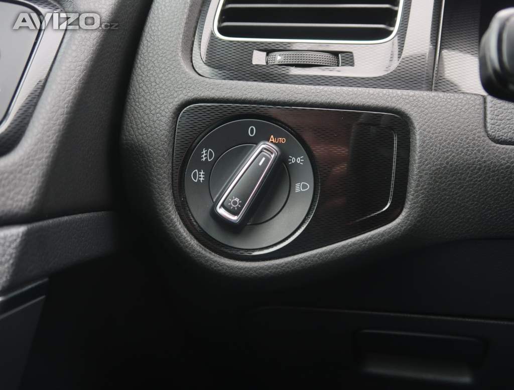 Foto inzerátu Volkswagen Golf 2.0 TDI GTD