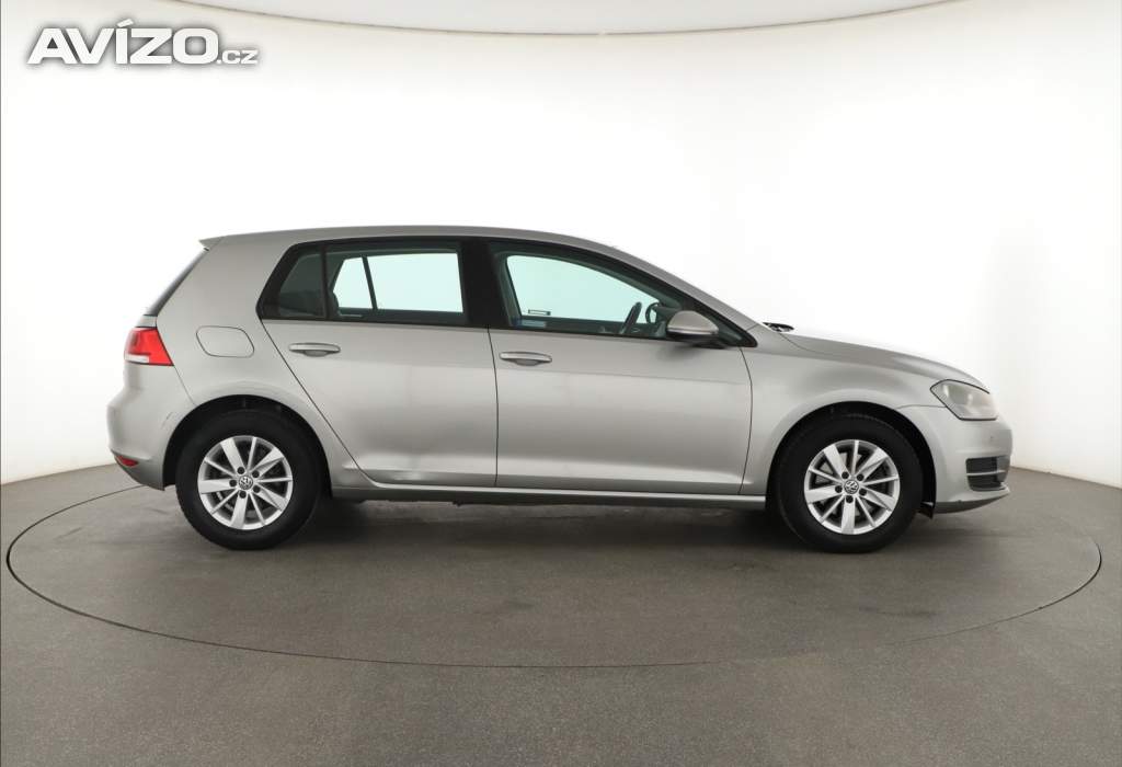 Foto inzerátu Volkswagen Golf 1.2 TSI